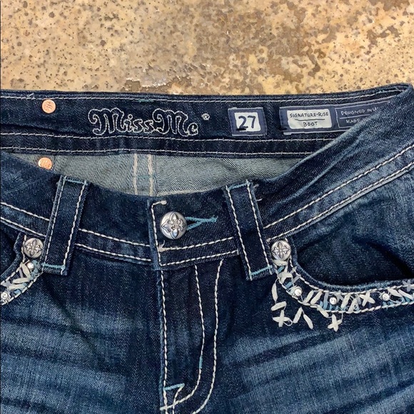 Miss Me, size 27, Boot Jeans - Picture 2 of 4
